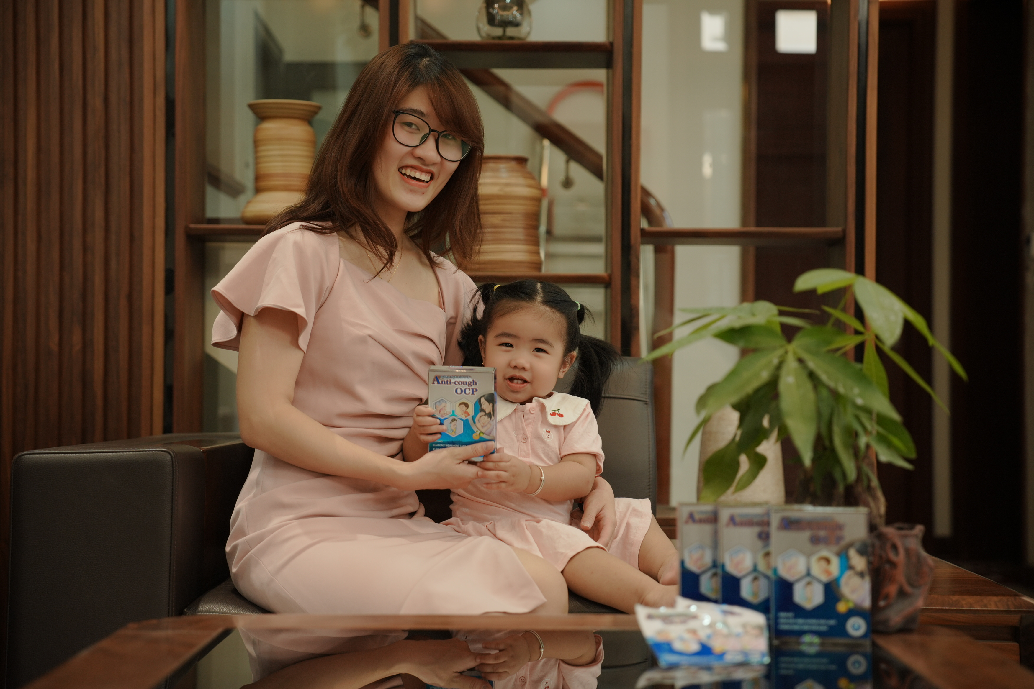 Miếng dán giảm ho Anti-cough OCP rất nổi tiếng trên thị trường